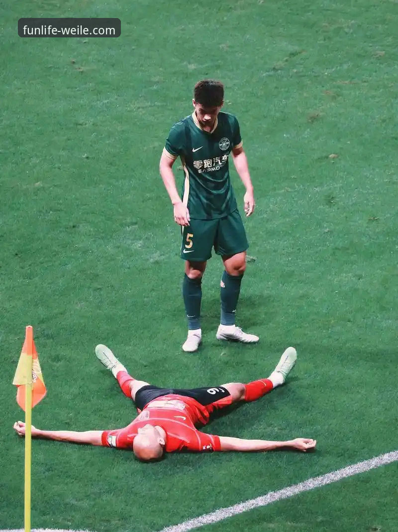 费利佩倒钩破门深度评测：中超射手榜风云突变，微乐平台见证经典瞬间
